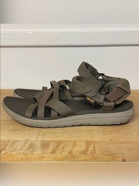 Teva Sanborn Mia strappy summer sandals for women size 11